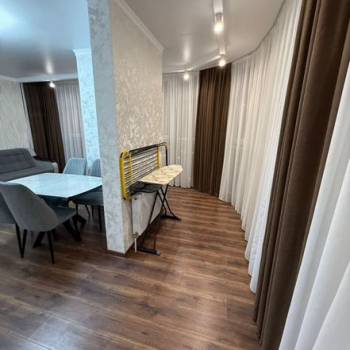 Сдается Многокомнатная квартира, 60 м²