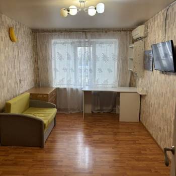 Сдается Многокомнатная квартира, 60 м²