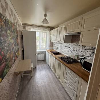 Сдается Многокомнатная квартира, 60 м²