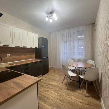 Сдается 1-комнатная квартира, 41 м²