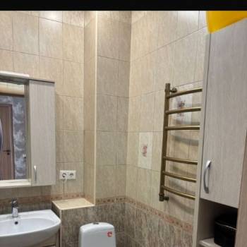 Продается 1-комнатная квартира, 40 м²