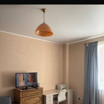 Продается 1-комнатная квартира, 40 м²