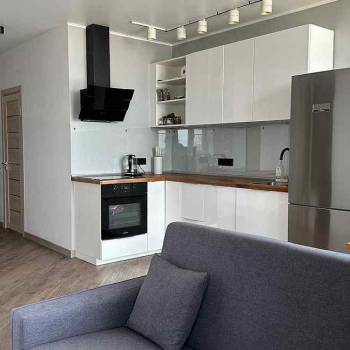Сдается 1-комнатная квартира, 42 м²