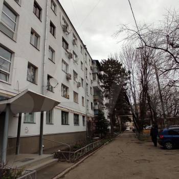 Продается 1-комнатная квартира, 32 м²