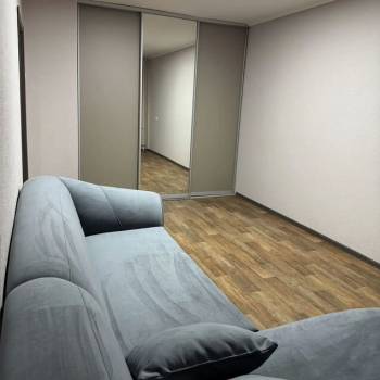 Продается 1-комнатная квартира, 32 м²