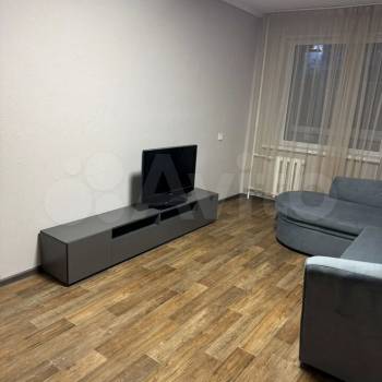 Продается 1-комнатная квартира, 32 м²