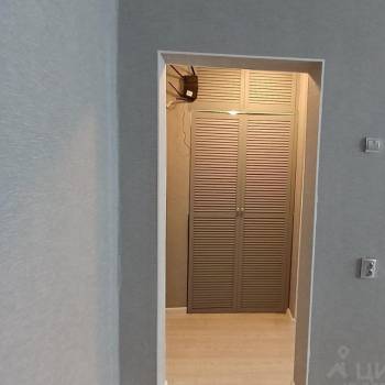Продается 1-комнатная квартира, 33 м²