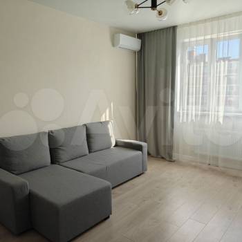 Сдается 1-комнатная квартира, 38 м²
