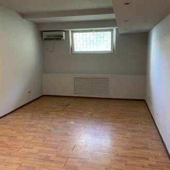 Продается Нежилое помещение, 40 м²