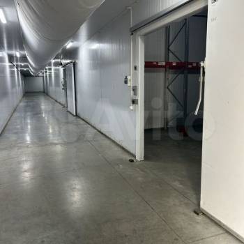 Сдается Нежилое помещение, 1380 м²
