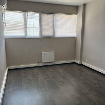 Сдается Нежилое помещение, 1380 м²