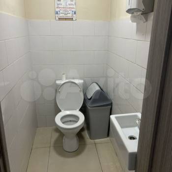 Сдается Нежилое помещение, 1380 м²