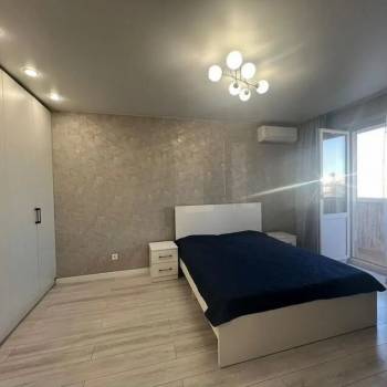 Продается 1-комнатная квартира, 36 м²