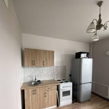 Сдается 1-комнатная квартира, 39 м²