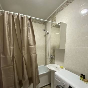 Сдается 1-комнатная квартира, 39 м²