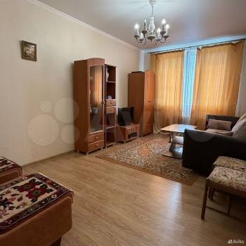 Сдается 1-комнатная квартира, 37 м²