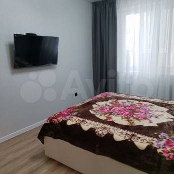 Сдается 1-комнатная квартира, 46 м²