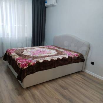 Сдается 1-комнатная квартира, 46 м²