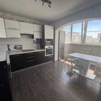 Сдается 2-х комнатная квартира, 60 м²