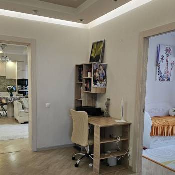 Продается Многокомнатная квартира, 102 м²