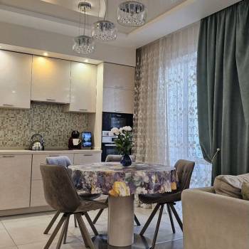 Продается Многокомнатная квартира, 102 м²