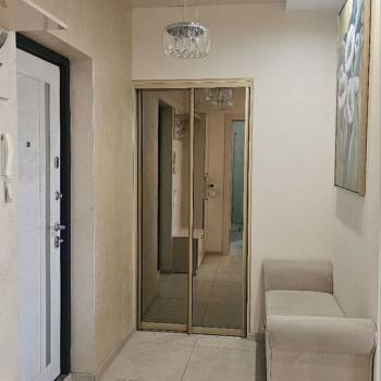 Продается Многокомнатная квартира, 102 м²