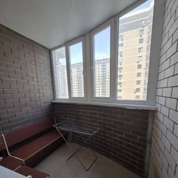 Сдается 1-комнатная квартира, 42 м²
