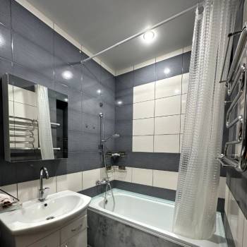 Сдается 2-х комнатная квартира, 67 м²