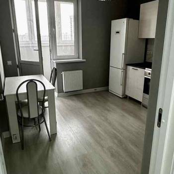 Сдается 1-комнатная квартира, 38 м²