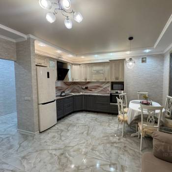 Сдается 1-комнатная квартира, 55 м²