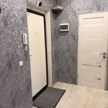 Продается 1-комнатная квартира, 40 м²