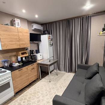 Продается 1-комнатная квартира, 40 м²