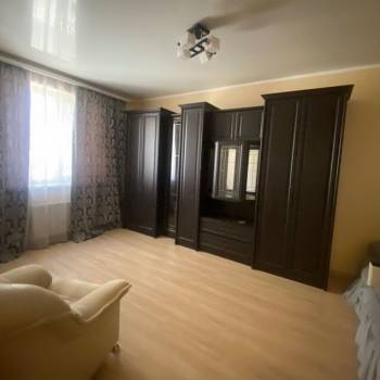 Продается 1-комнатная квартира, 38 м²