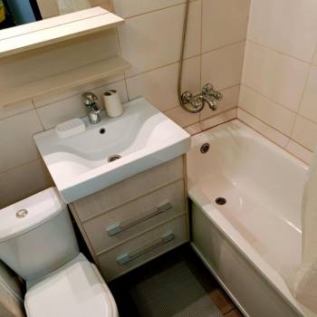 Сдается 1-комнатная квартира, 50 м²