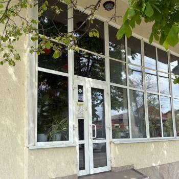 Сдается Нежилое помещение, 176 м²