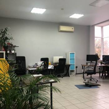 Сдается Нежилое помещение, 176 м²