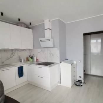 Продается 1-комнатная квартира, 40 м²