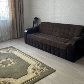 Сдается 1-комнатная квартира, 50 м²