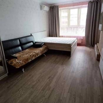 Сдается 1-комнатная квартира, 51 м²