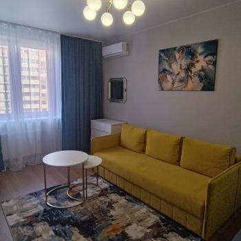Сдается 1-комнатная квартира, 43 м²