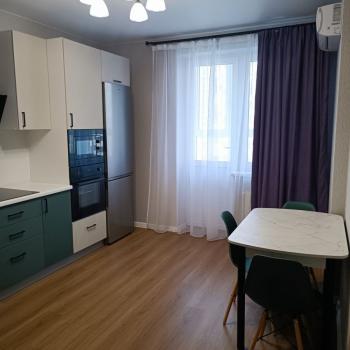 Сдается 1-комнатная квартира, 43 м²