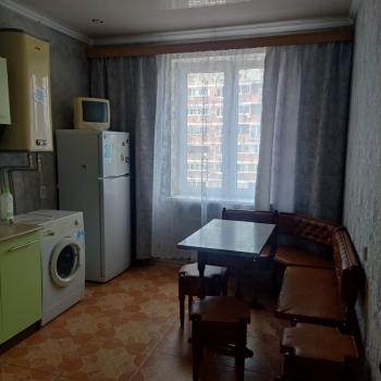 Сдается 1-комнатная квартира, 41 м²