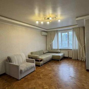 Сдается 1-комнатная квартира, 45 м²