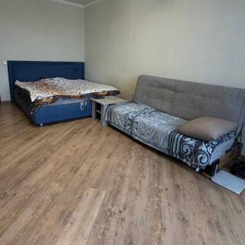 Продается 1-комнатная квартира, 50 м²