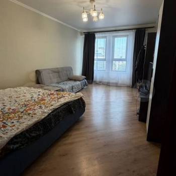 Продается 1-комнатная квартира, 50 м²
