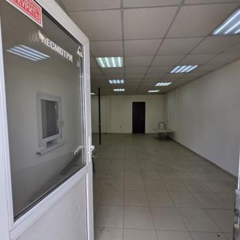 Сдается Нежилое помещение, 550 м²