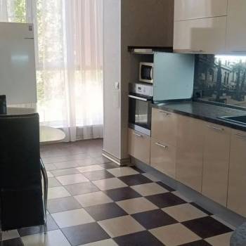 Сдается 2-х комнатная квартира, 70 м²