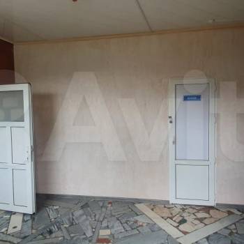 Продается Нежилое помещение, 216 м²