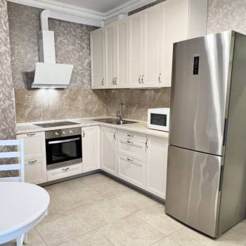 Сдается 1-комнатная квартира, 42 м²