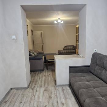 Сдается 1-комнатная квартира, 52 м²